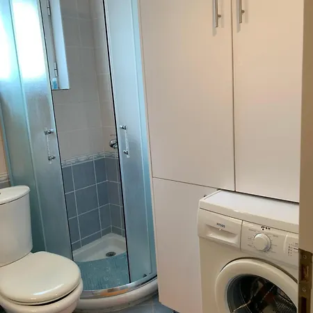 Apartment με θεα